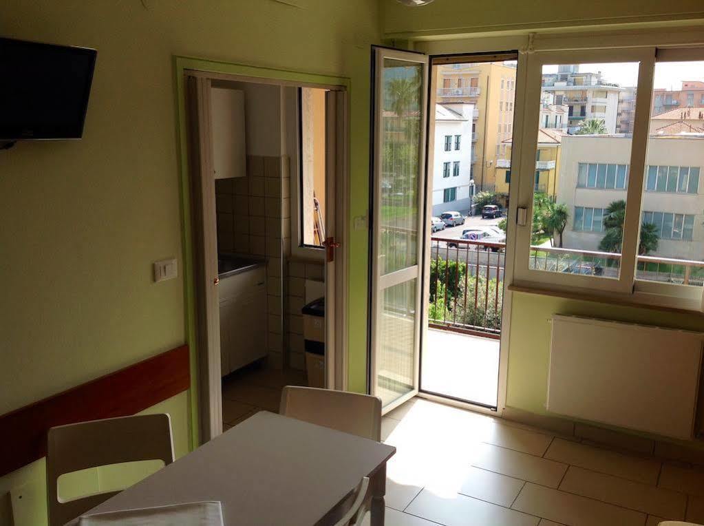 Ligure Residence Pietra Ligure Exterior foto